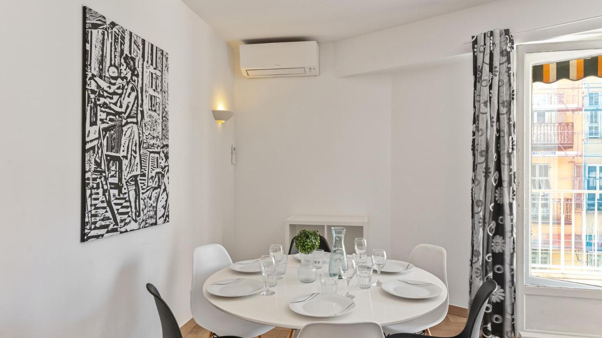Aparthotel De Dijon Fshh 3*