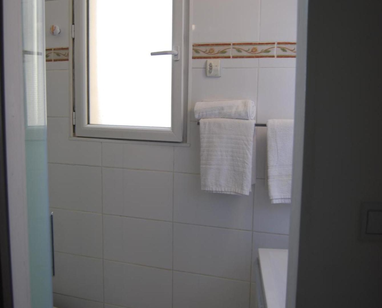 Azur Hotel 2*