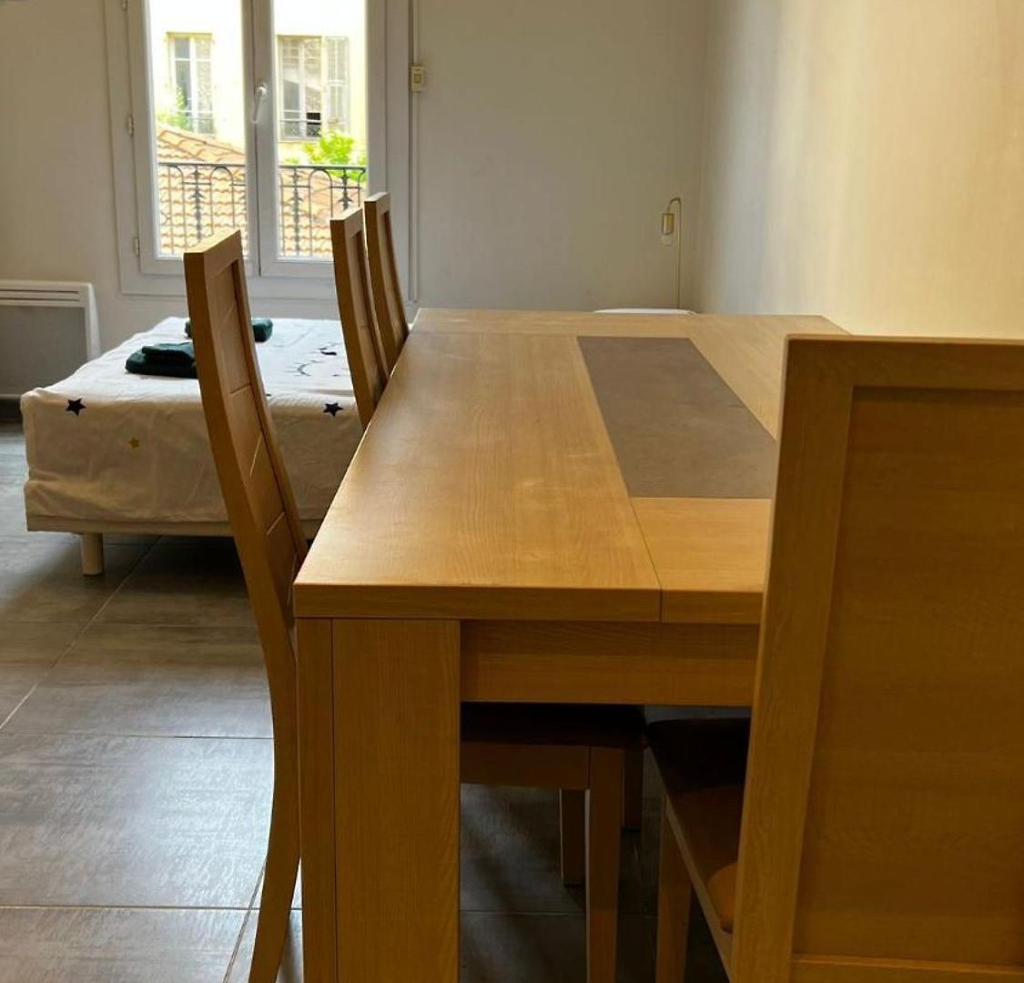 One Bedroom Near Train Station Appartement Nice