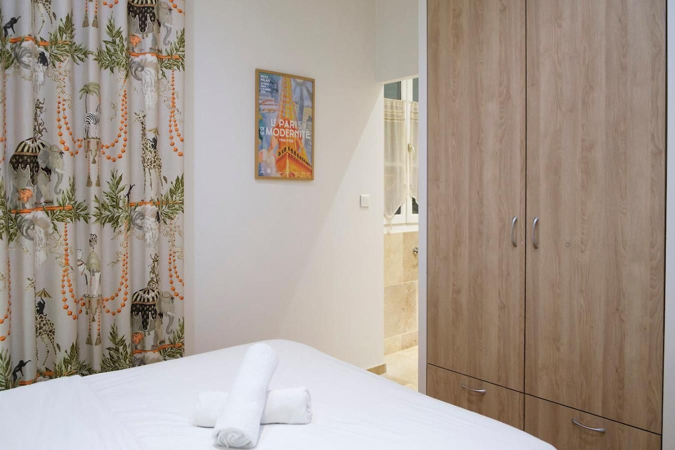 Beautiful Provencal Apartment, Fully Equipped, 300m Away - Fontaine 3