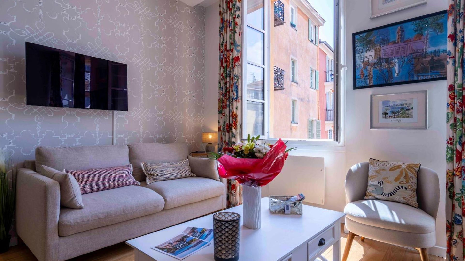 Beautiful Provencal Apartment, Fully Equipped, 300m Away - Fontaine 3 *