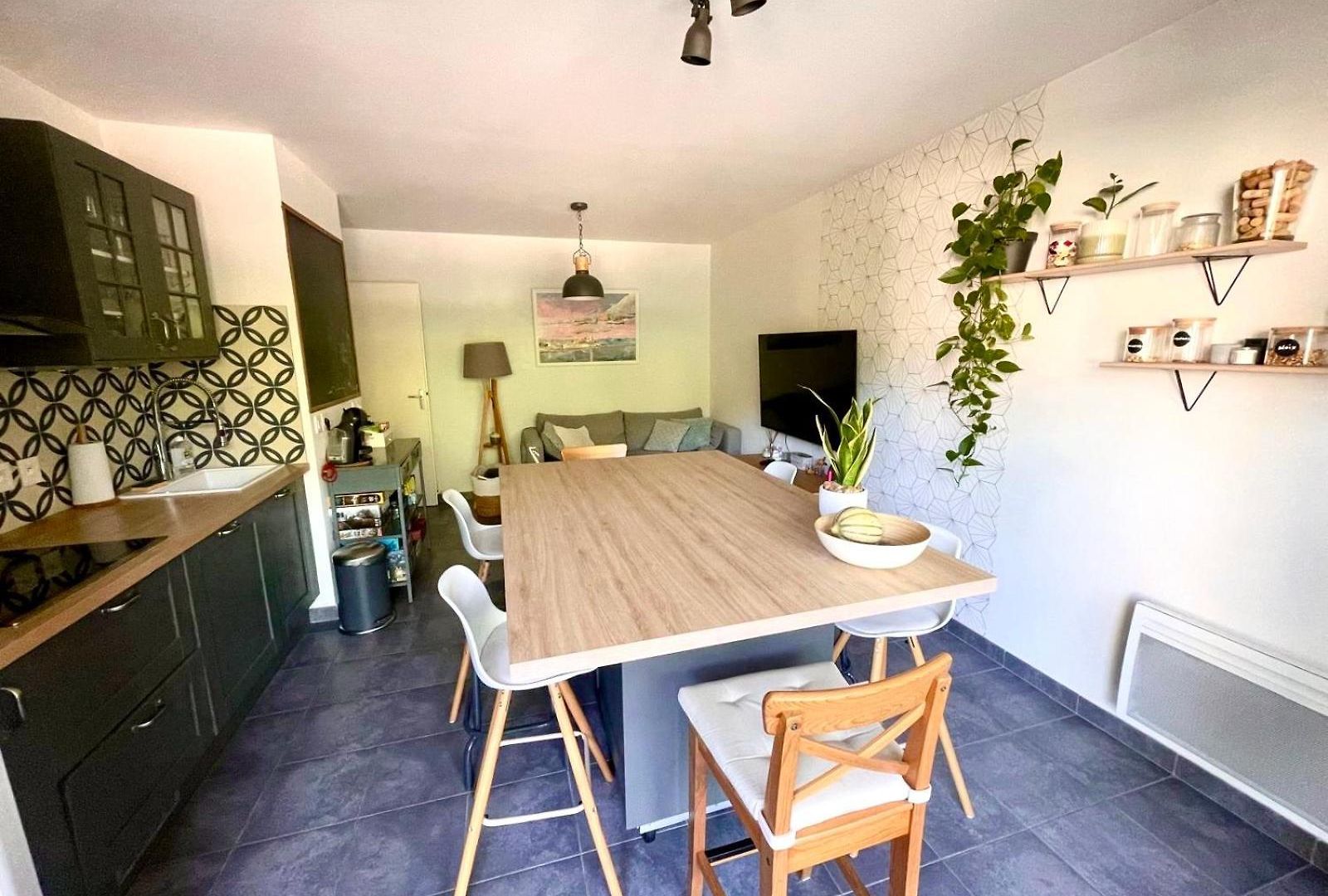 Appartement 2-room Apartment, Bright Balcony Nice