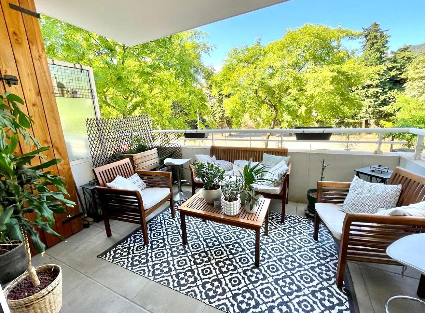 2-room Apartment, Bright Balcony *