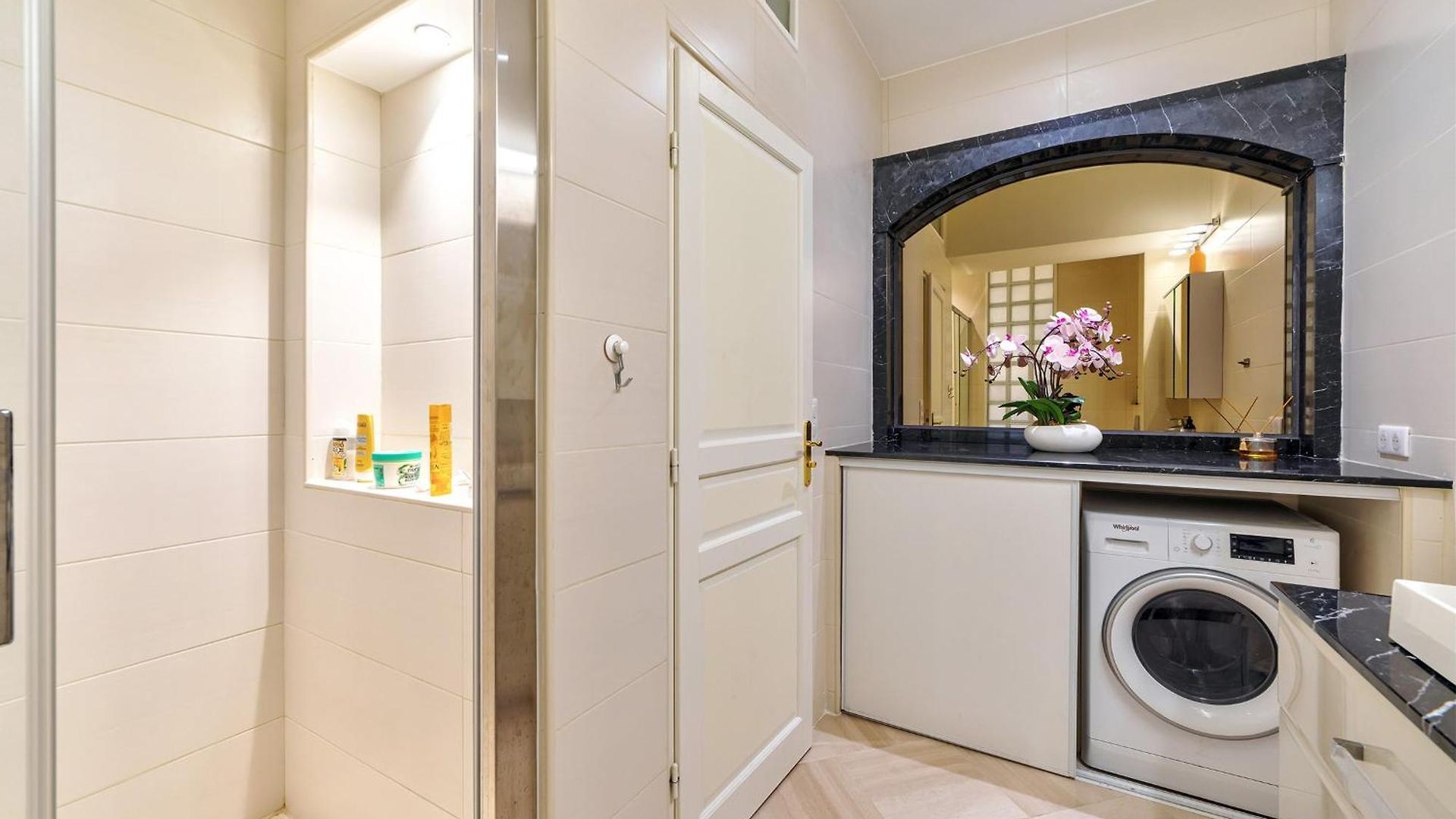 Elegant In Centre With Grand Terrace Nice