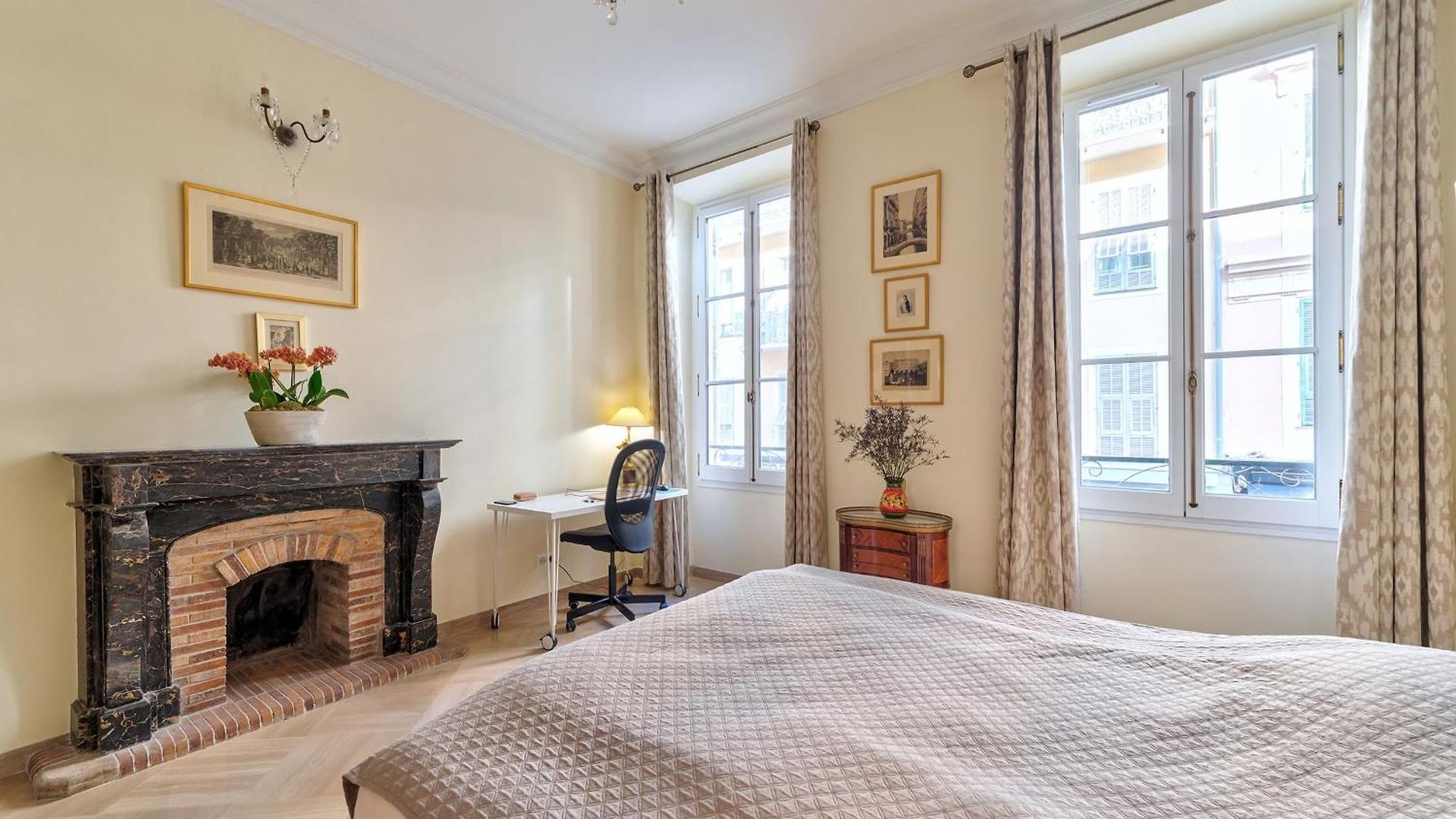 Elegant In Centre With Grand Terrace Appartement Nice