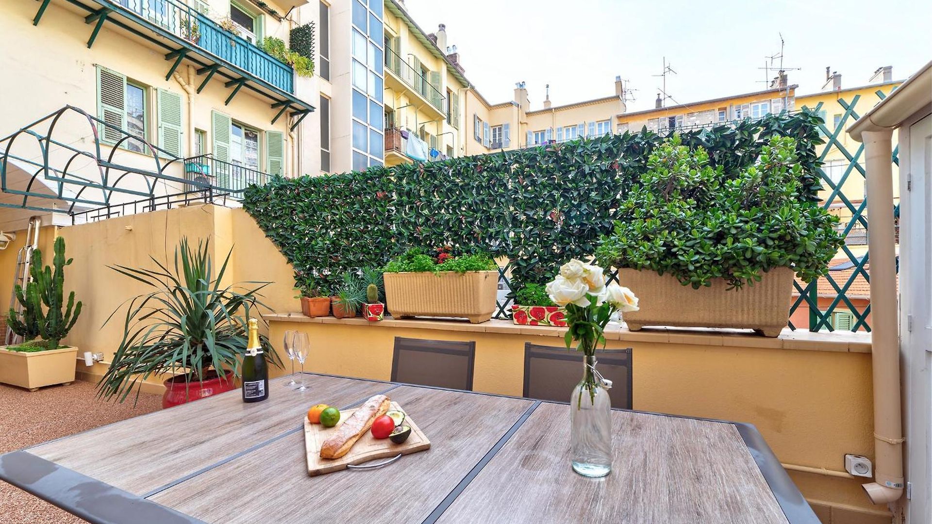 Appartement Elegant In Centre With Grand Terrace Nice
