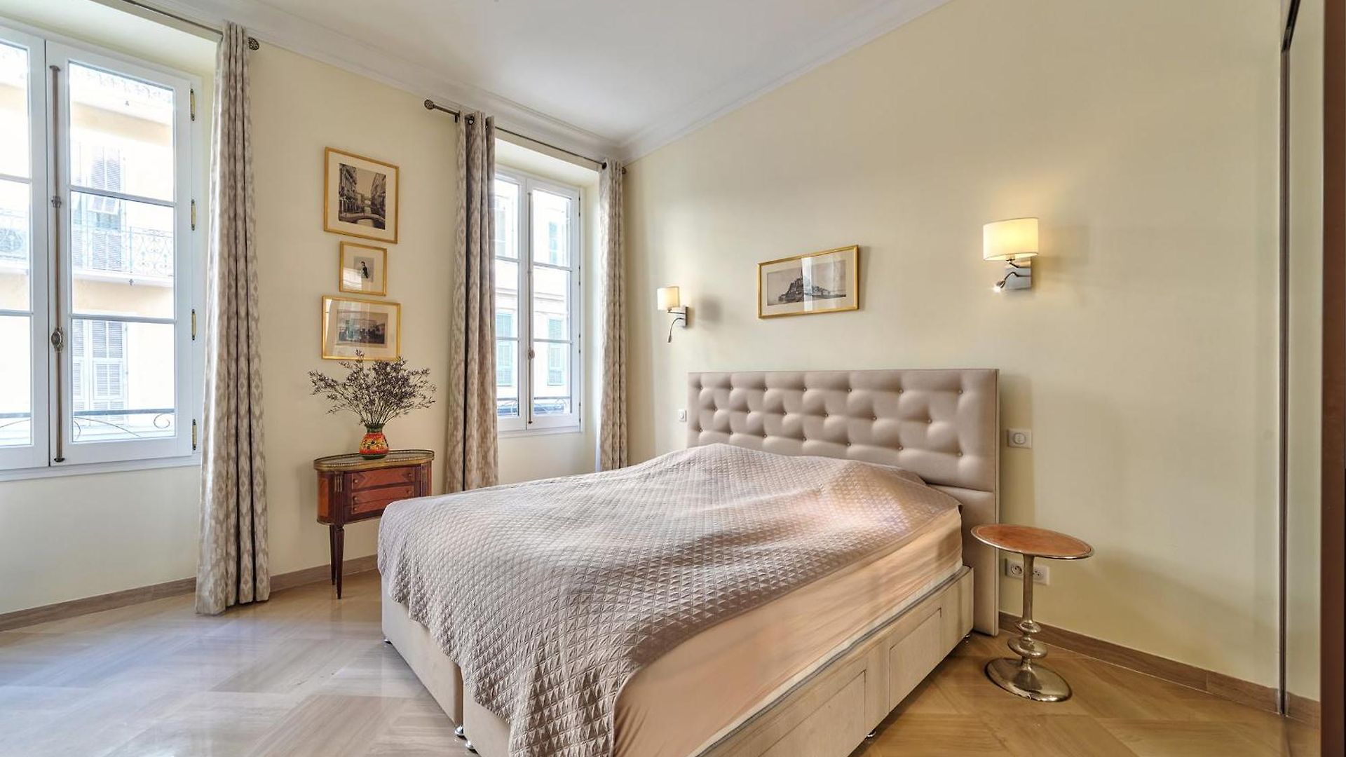 Elegant In Centre With Grand Terrace Nice