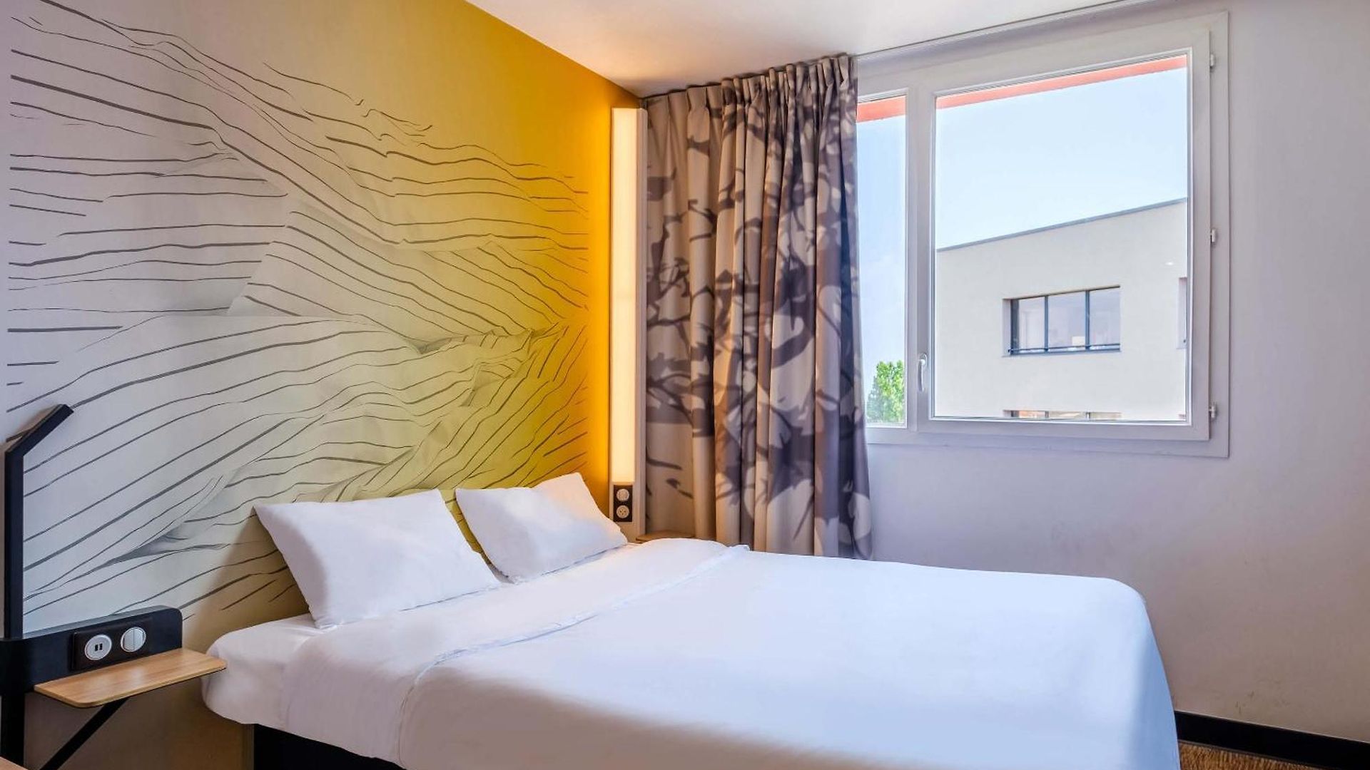 Aéroport Arenas Hotel 3*