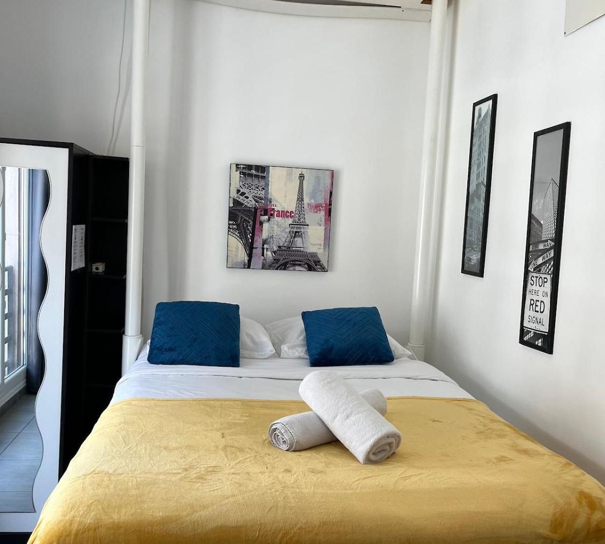 Hyper Center - Superb - Cozy - Wifi Apartment *