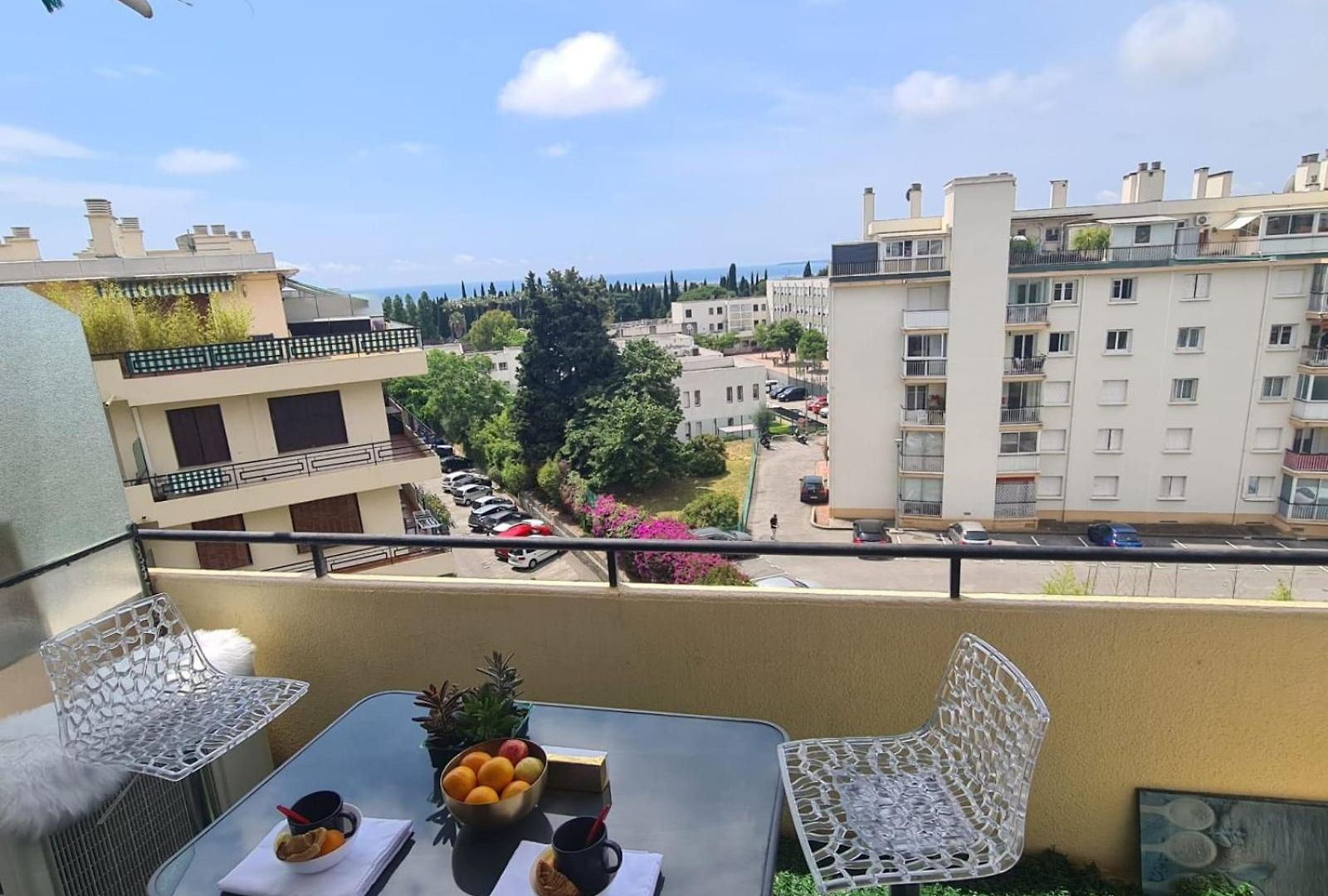Beautiful 3-room Sea View *