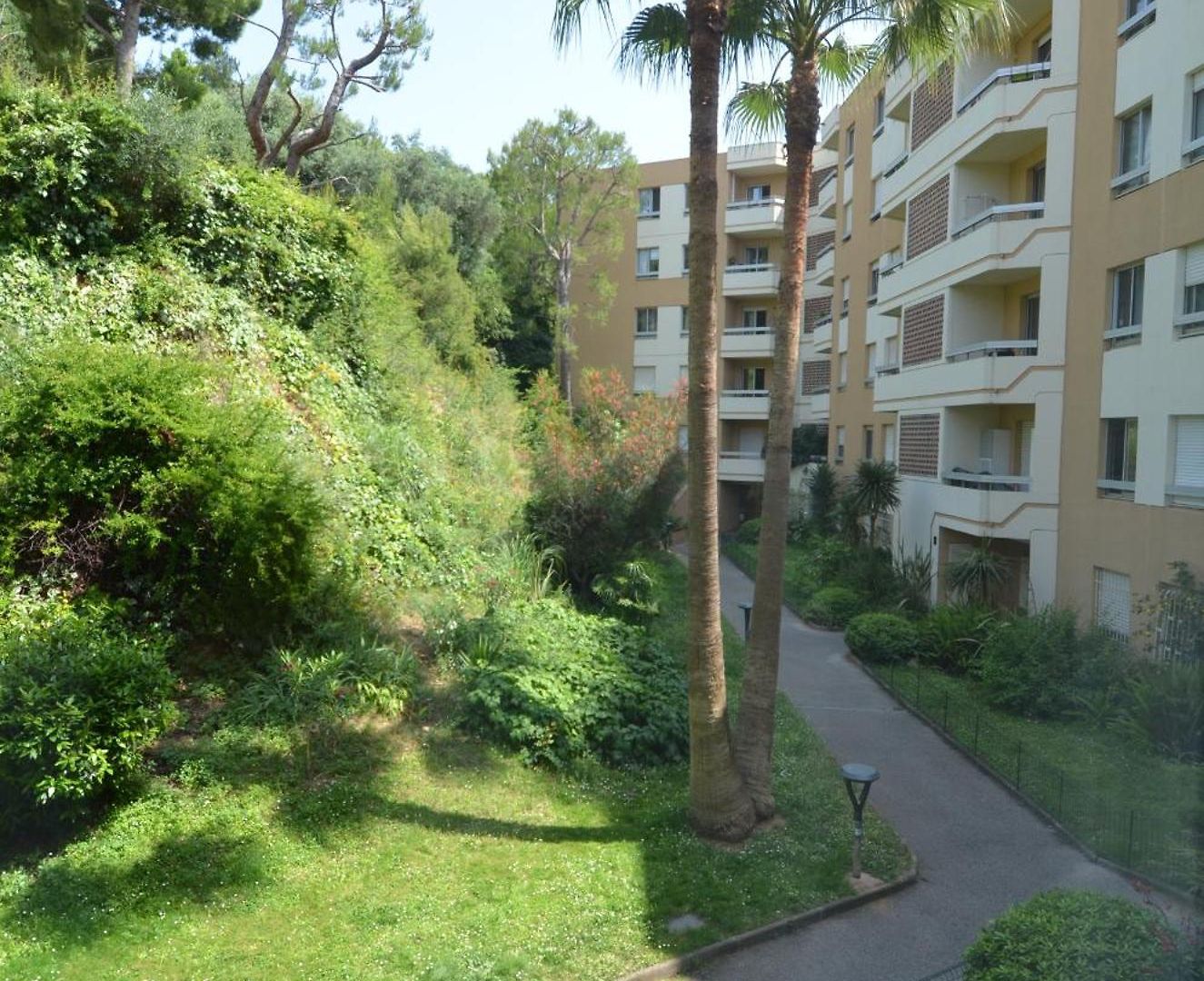 Plein Ciel - 5 Personnes Avec Piscine Sur La Corniche Fleurie A Apartment *