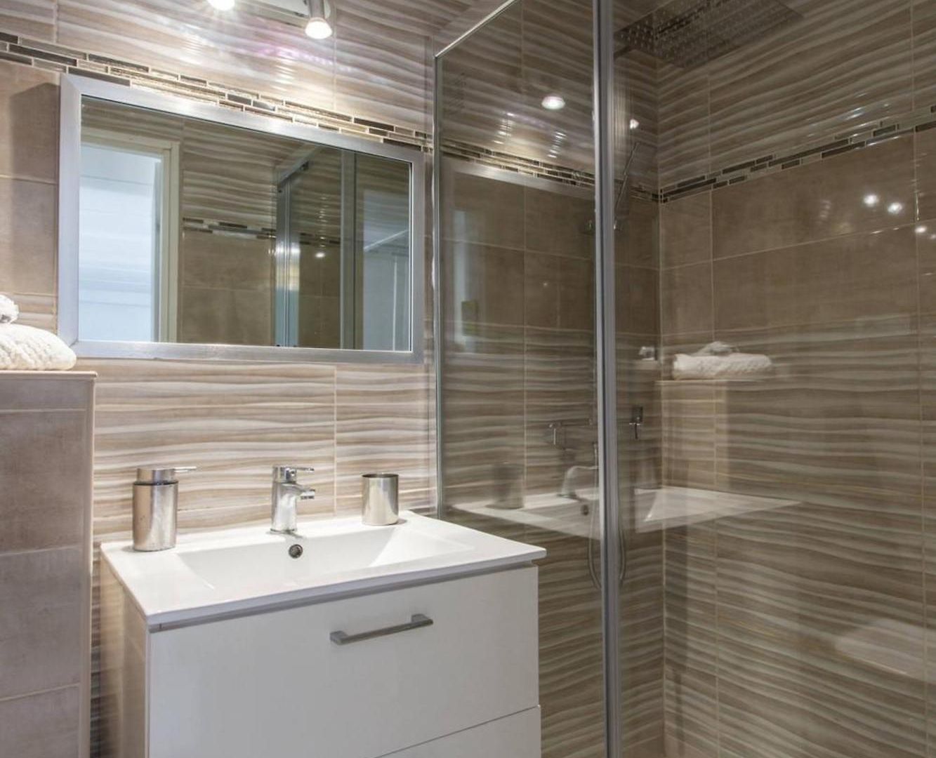 Gioa- Avec Balcon, Place Garibaldi -paillon Appartement