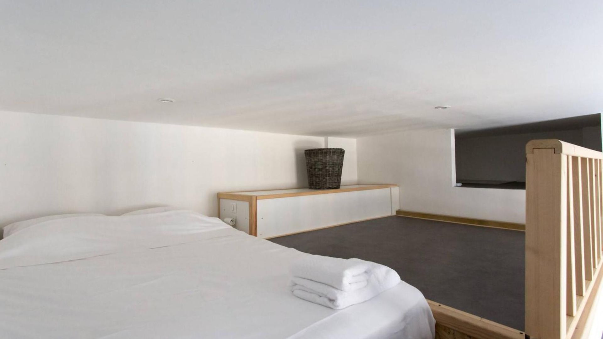 Gioa- Avec Balcon, Place Garibaldi -paillon Appartement *