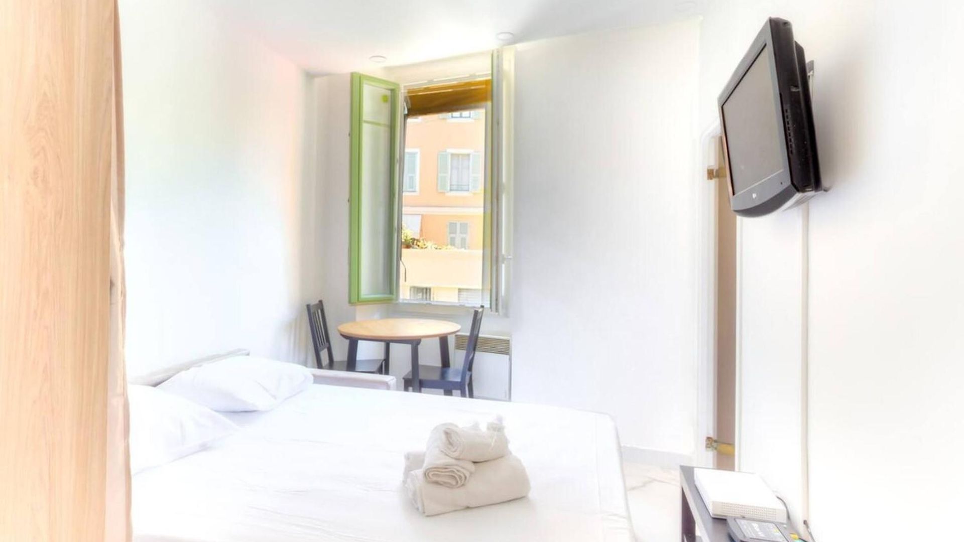 Lympia -cosy Studio, 200 M Plages De - Le Port Apartment