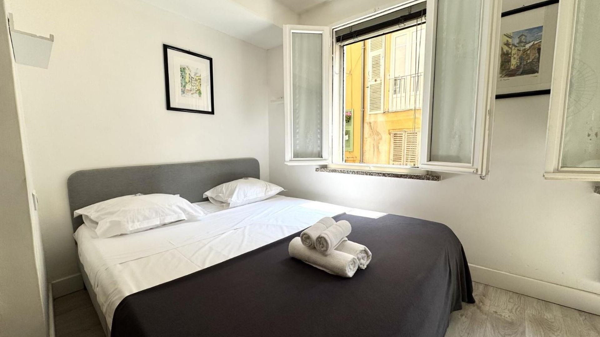 A Ot Cocon D Augustin Old Town Center Apartment *