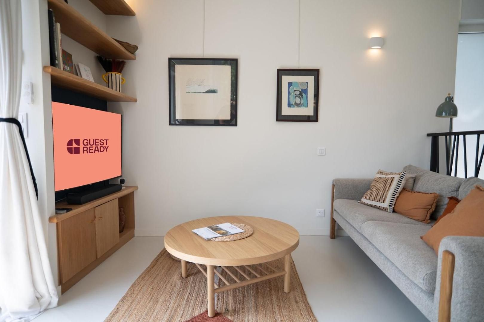 Maison d'hôtes Guestready - Spacious Comfort With Sunny Garden 4*