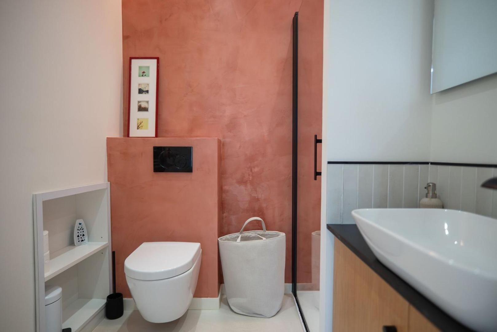 Guestready - Spacious Comfort With Sunny Garden Maison d'hôtes 4*