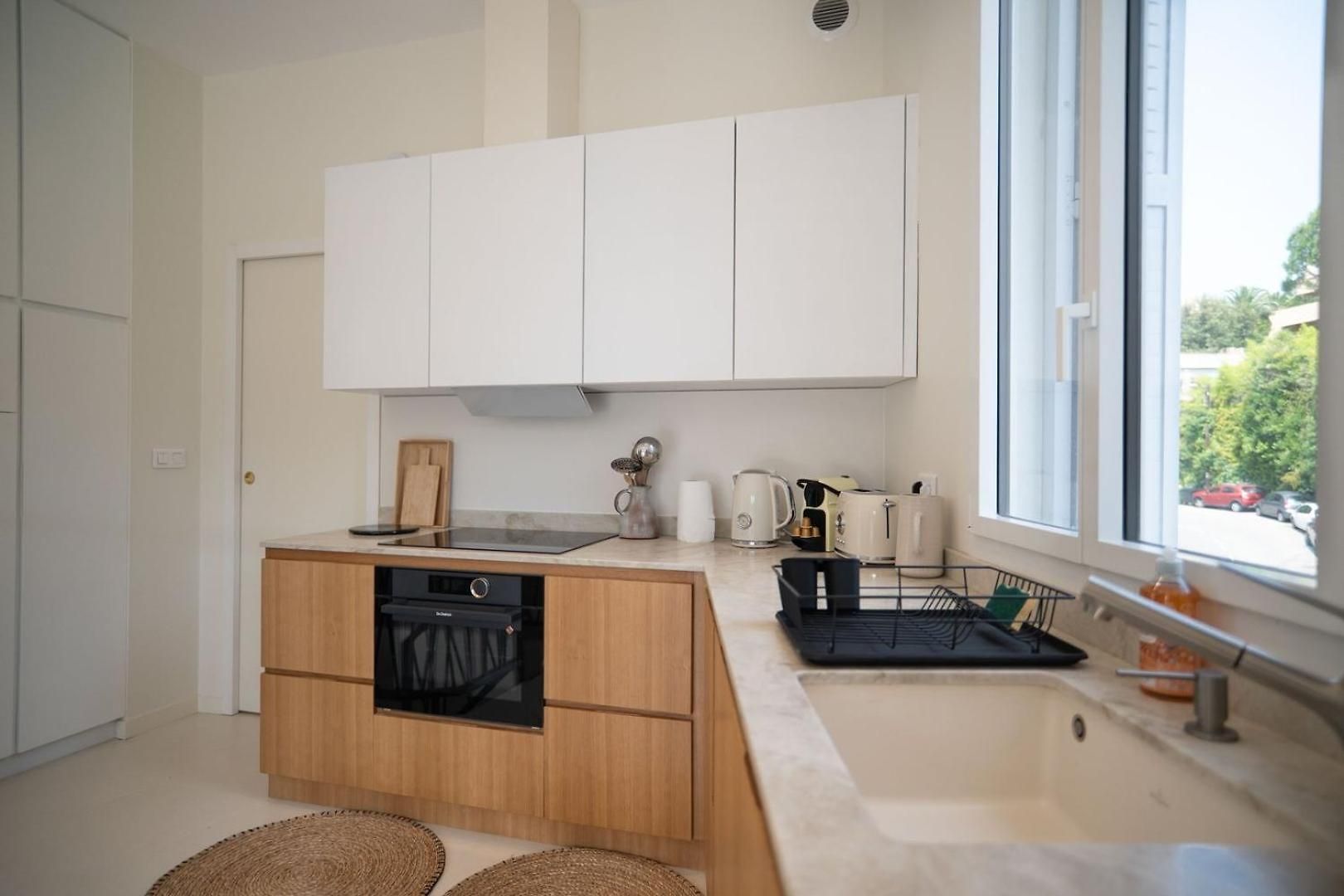 Guestready - Spacious Comfort With Sunny Garden Maison d'hôtes