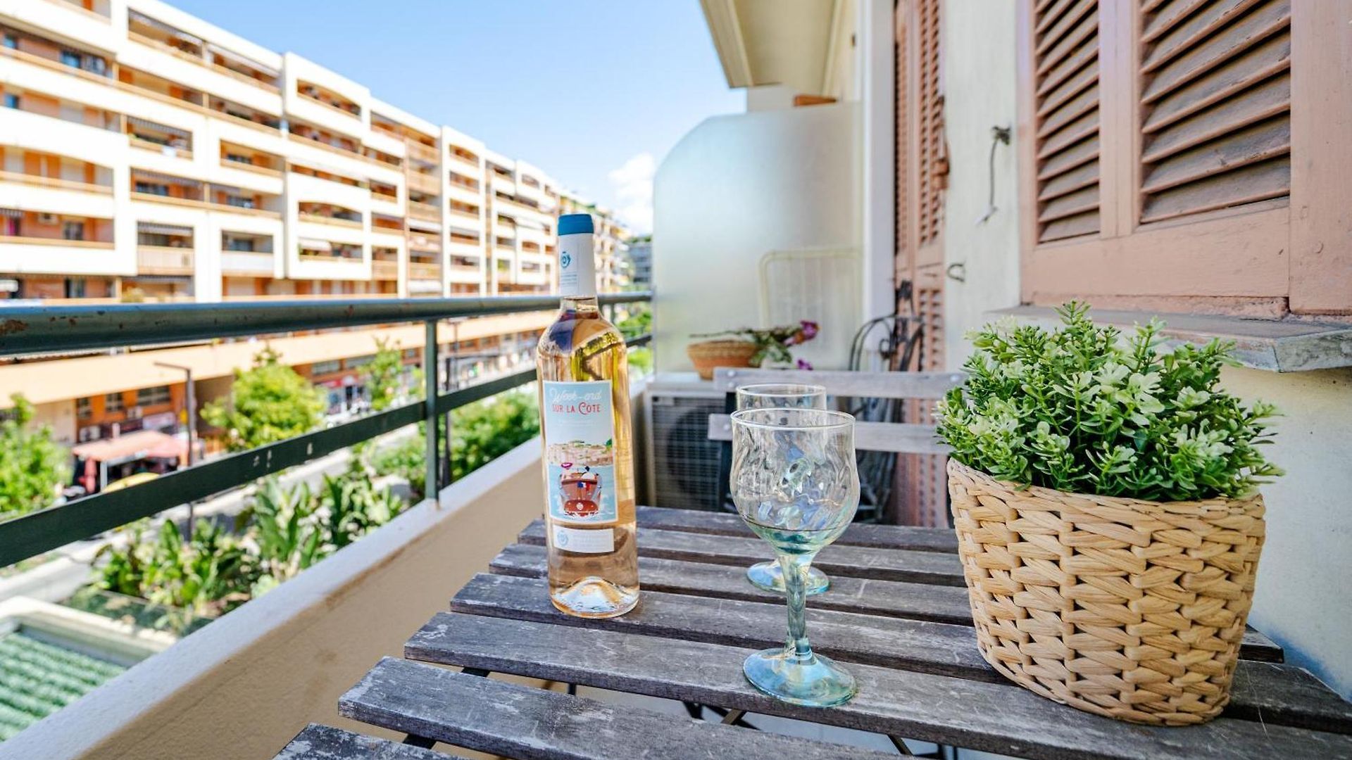 Moderne Proche - Balcon Et Climatise Apartment *