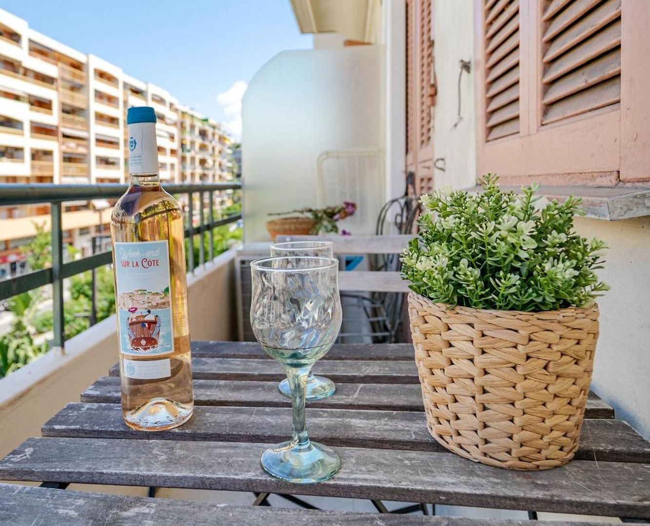 Apartment Moderne Proche - Balcon Et Climatise Nice