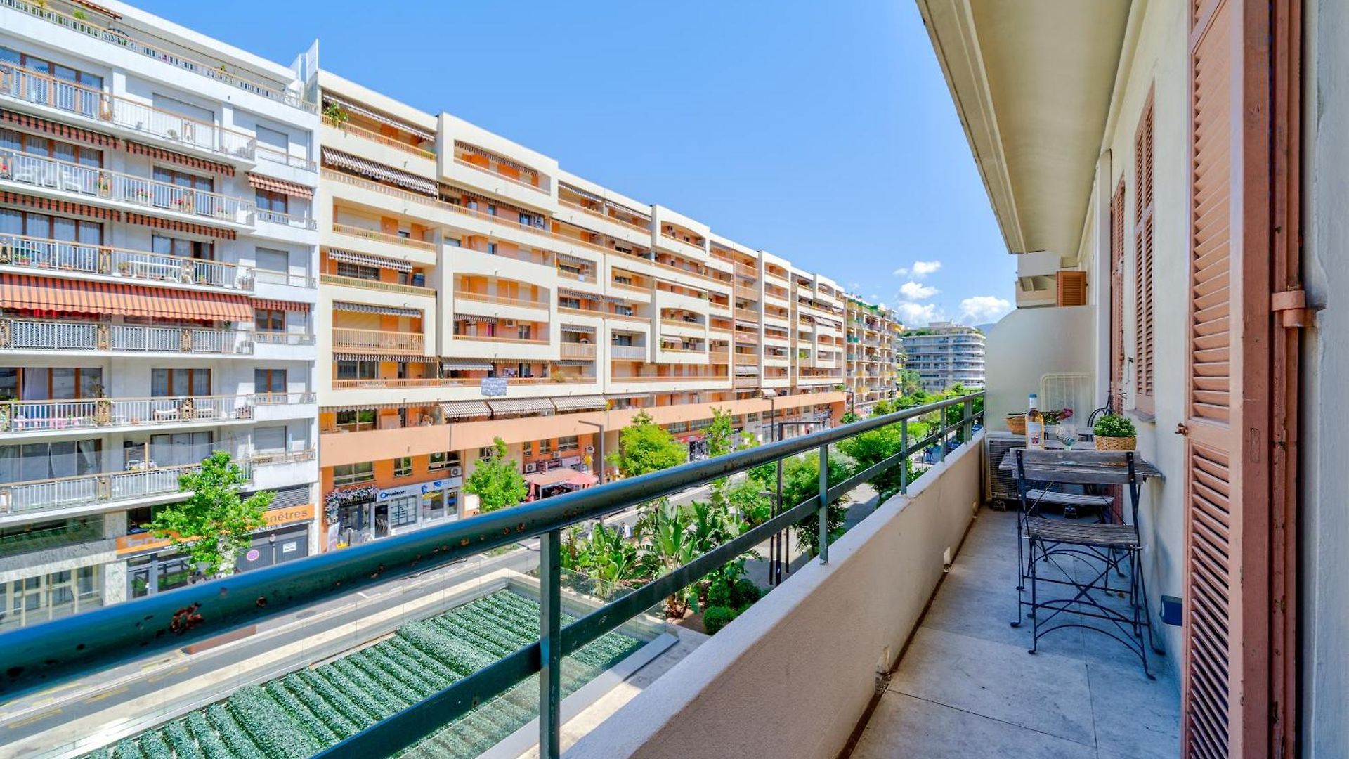 Moderne Proche - Balcon Et Climatise *