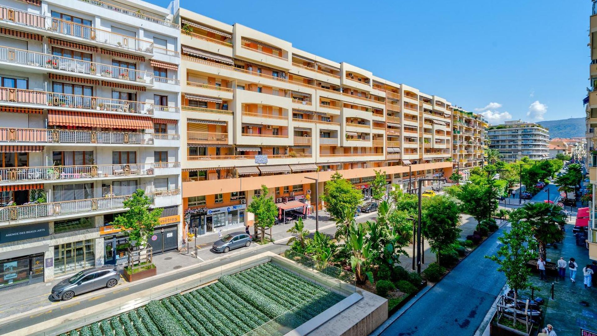 Moderne Proche - Balcon Et Climatise Apartment