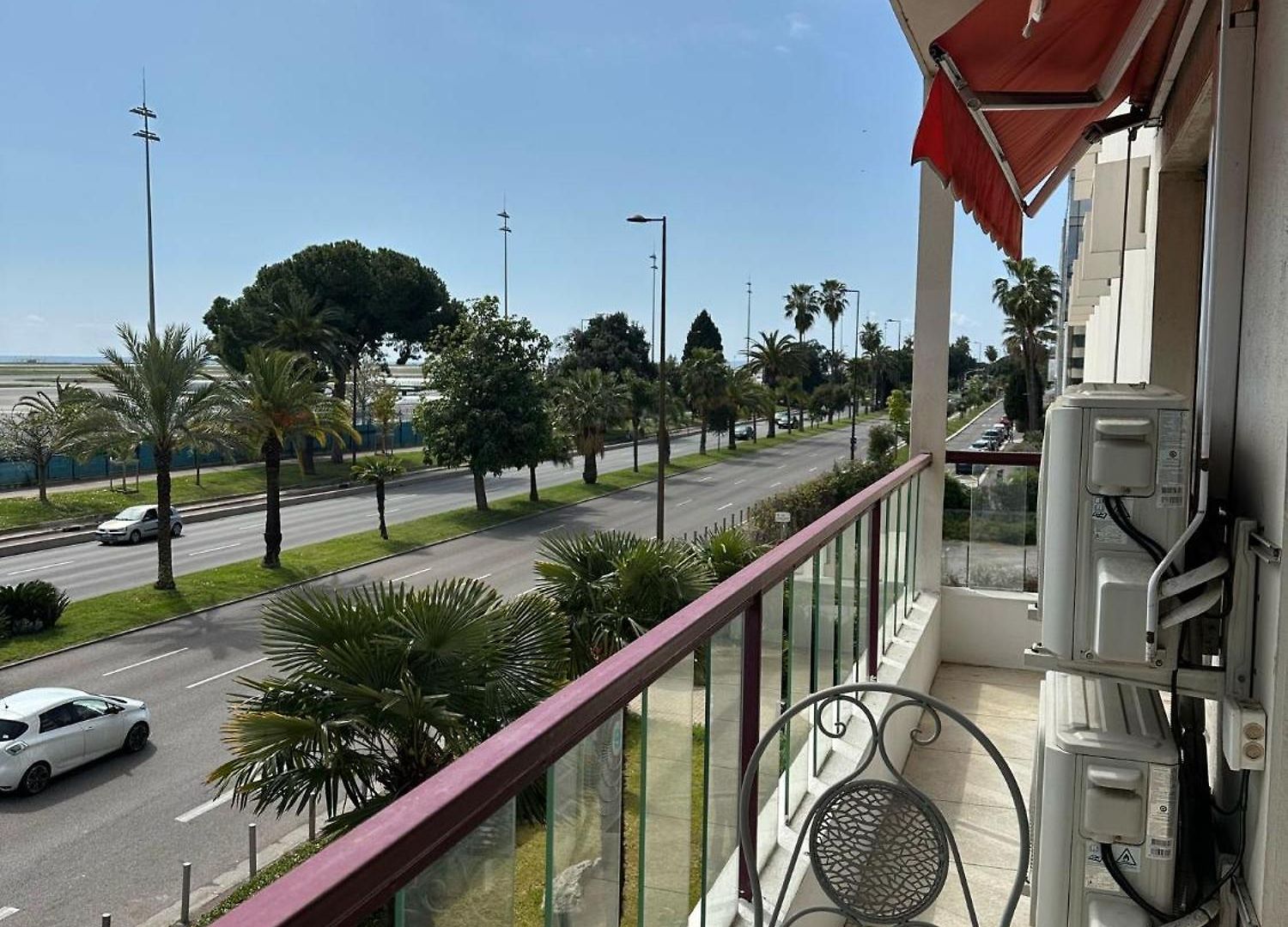 2 Bedroom Ocean View Appartement Nice