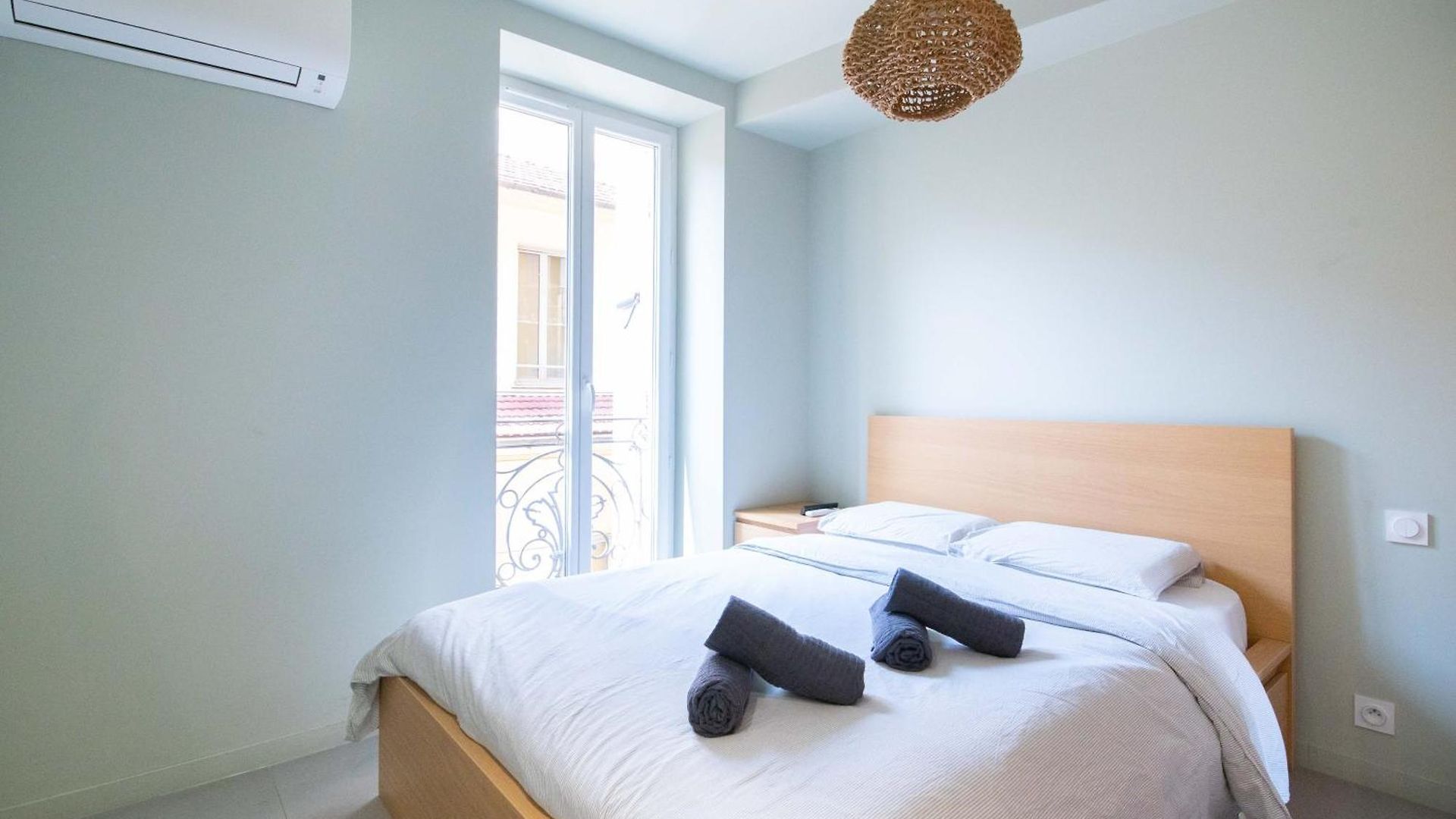 Appartement Spacieux Et Moderne T2 - Hyper Centre Nice