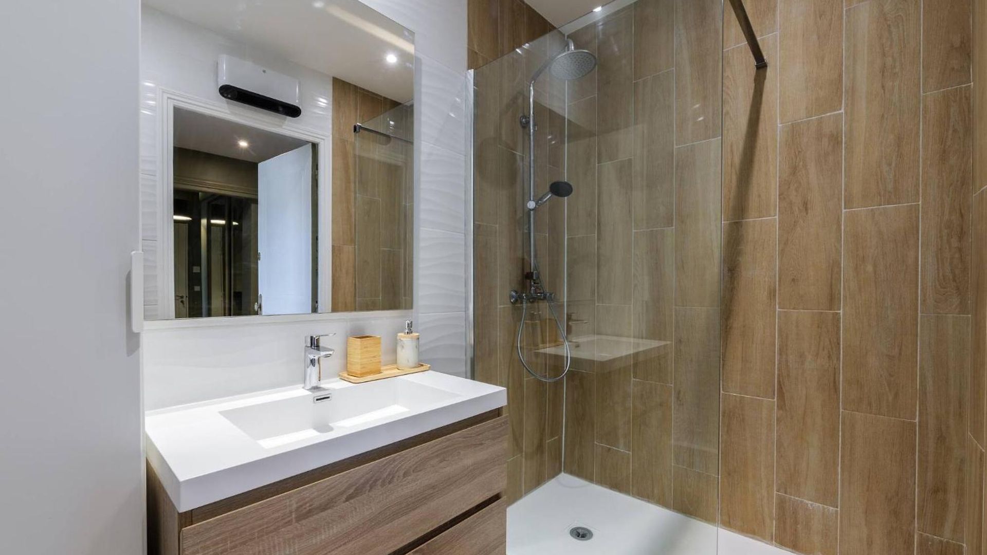 Elegant Et Lumineux 3 Pieces Avenue Jean Medecin Appartement