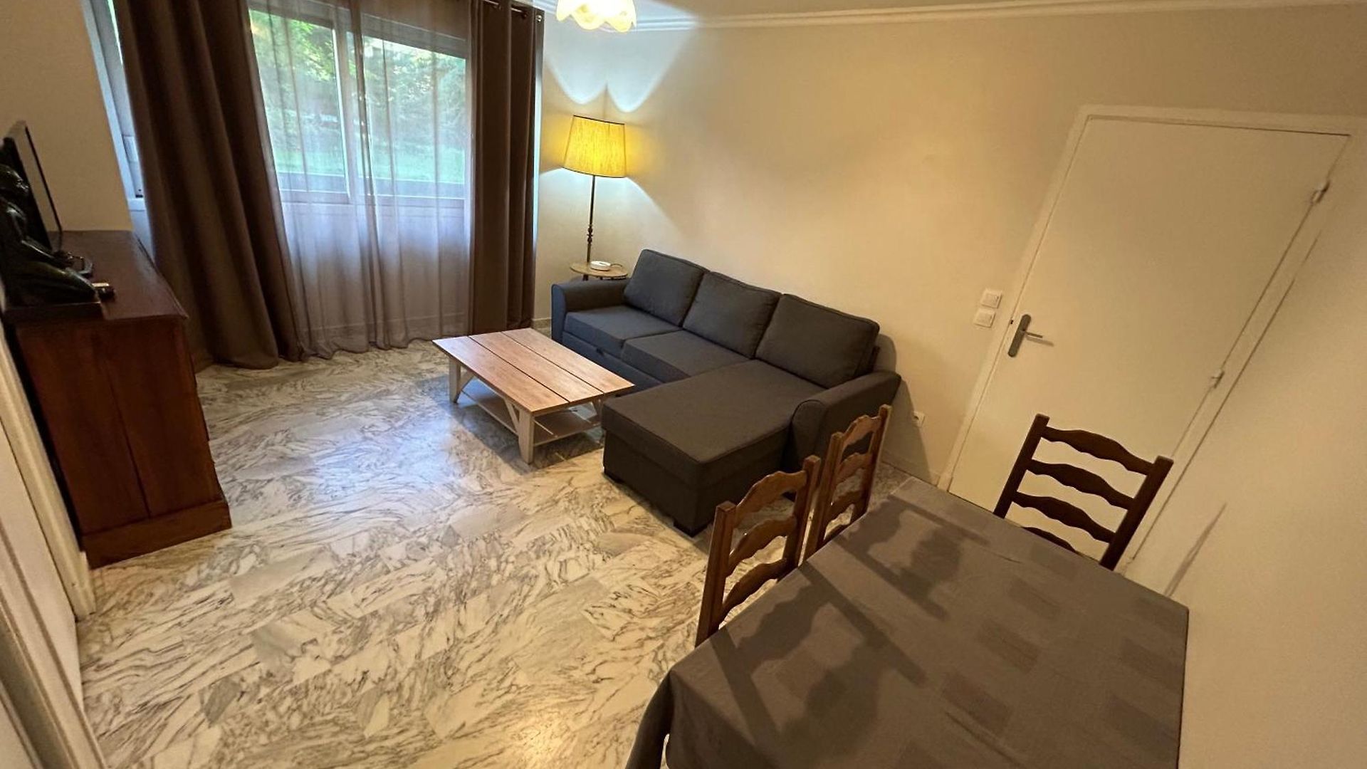 Apparemment 2p Centre Apartment *