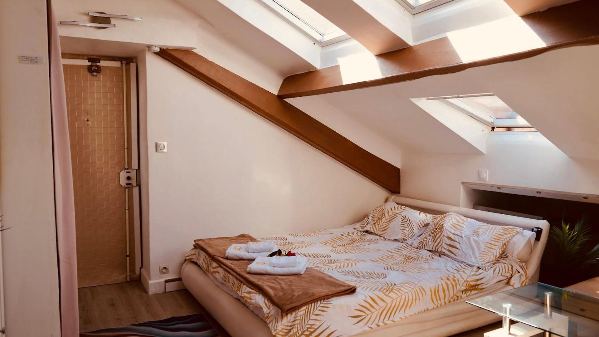 Apartment Atypique Calme, Quartier Vip, 50m Nice