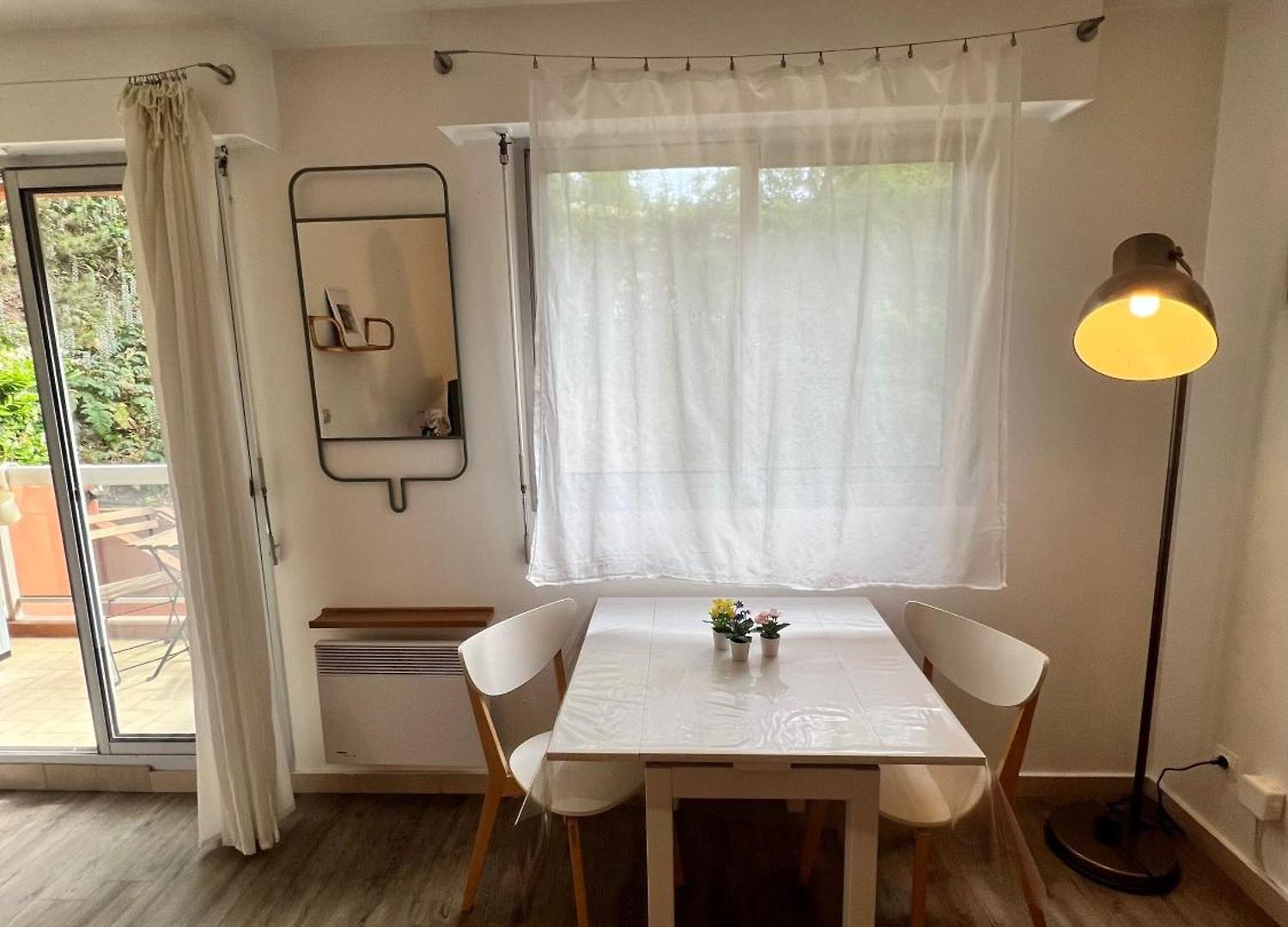 Avec Piscine à Appartement