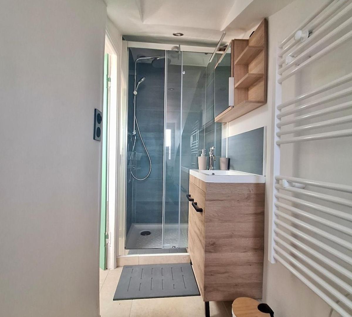 Lofty Hideout With 2 Bedrooms Appartement Nice