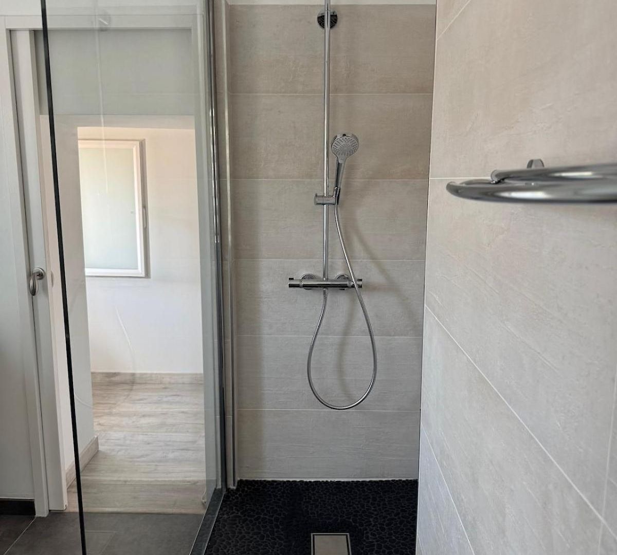 Renovated Luxury Cocoon Place Massena Apartment