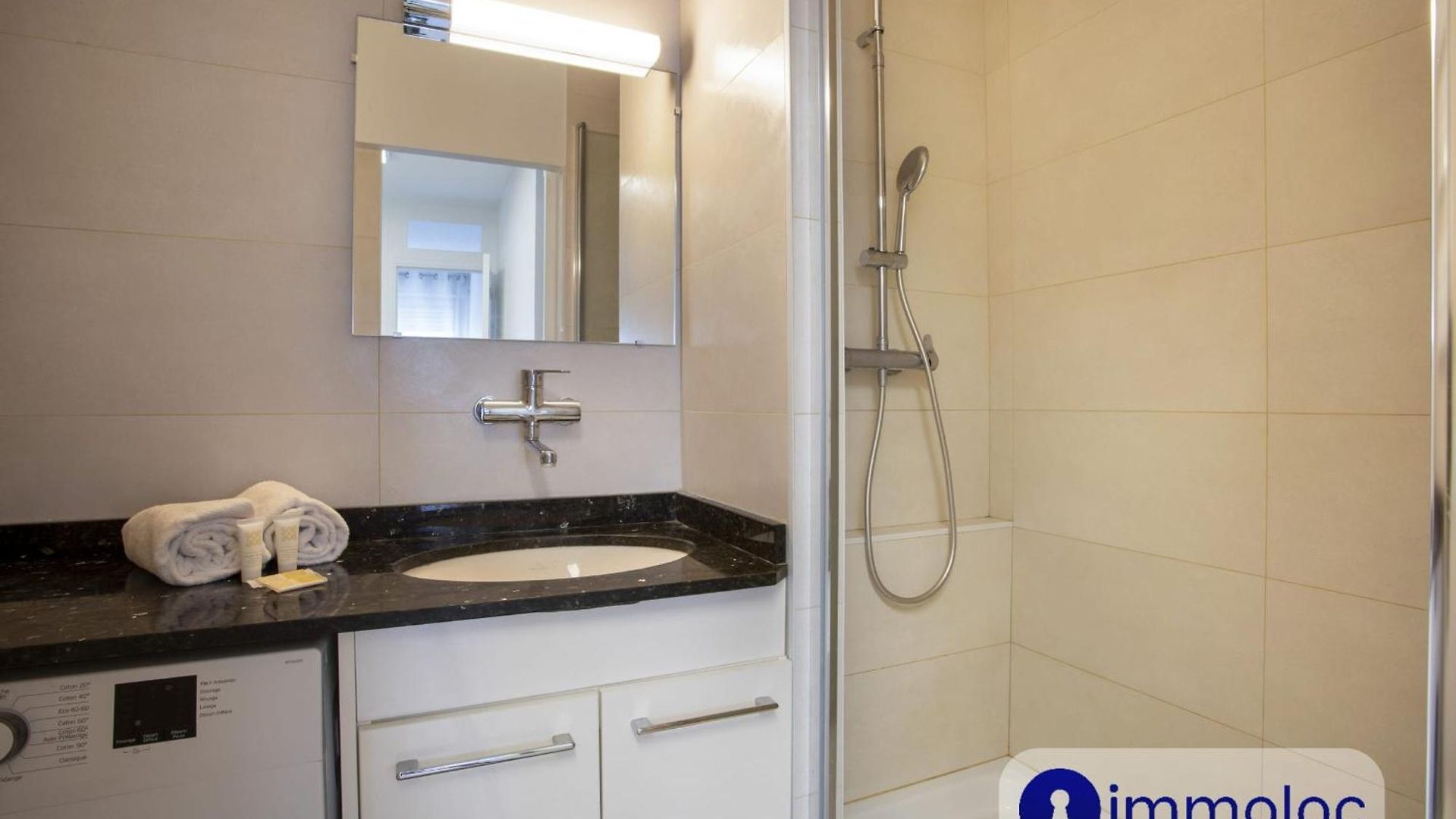 Appartement Proche Aéroport *