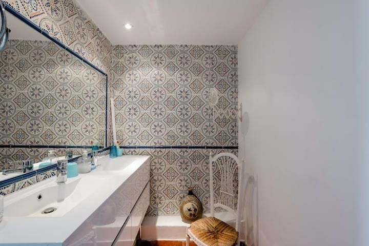 Séjour chez l'habitant Guest Bedroom In Private Home, Quiet, Elegant, 10 Mins To Beach, 1 Triple And 1 Double Bedrooms *
