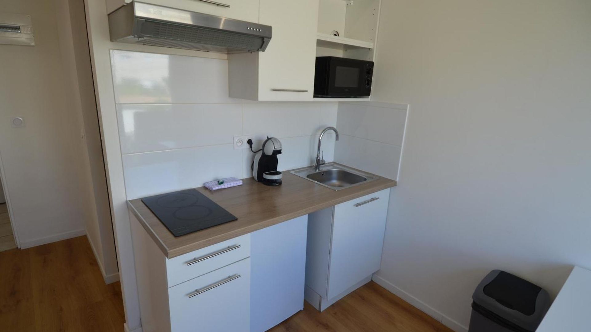 Appartement Cassin - Next To Tramway Line 2 Near Airport *