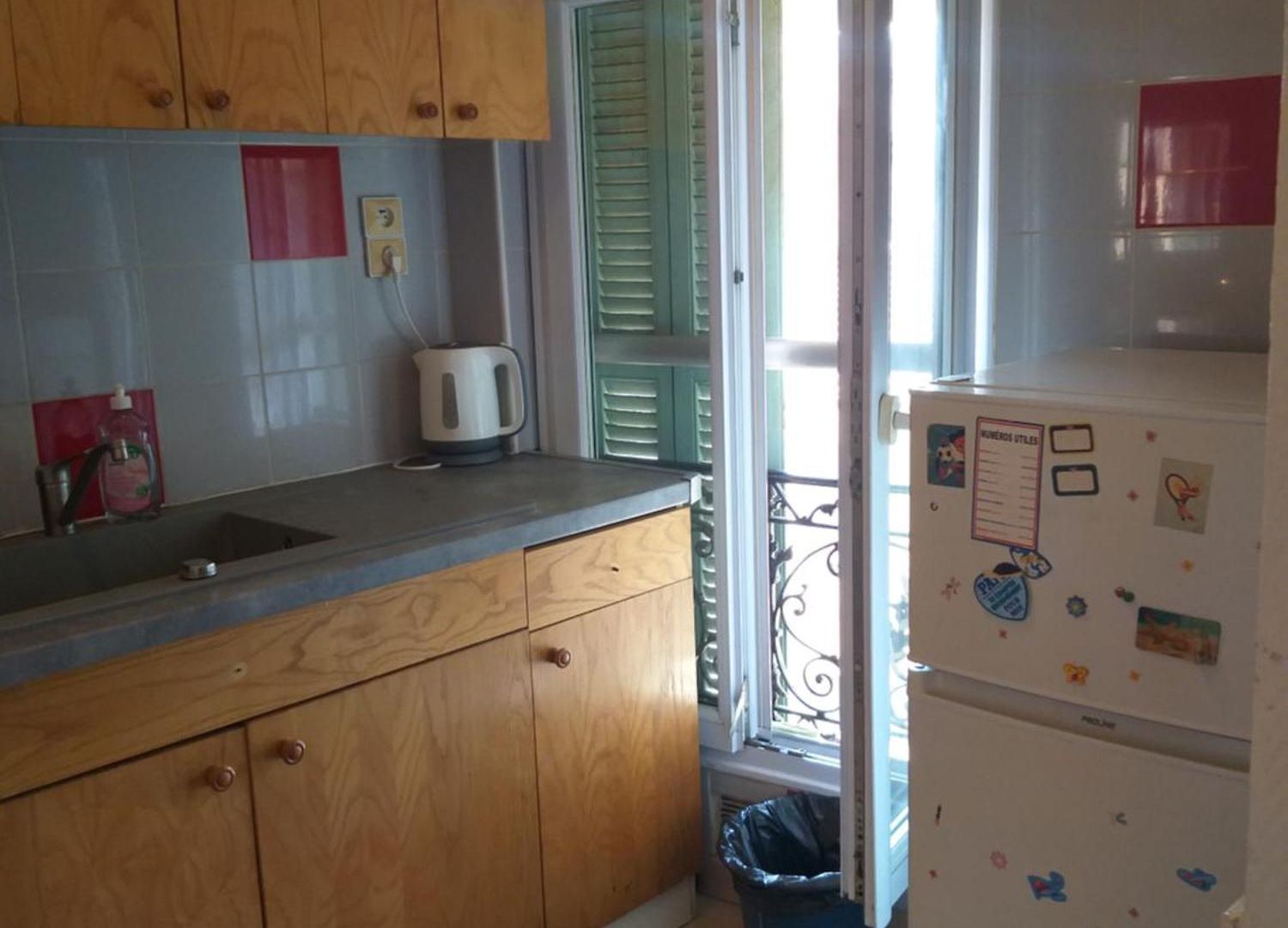 Appartement 1 Pièce à Deux Pas De La Et à 10min Du Centre Et La Gare 15 Minutes De L'aéroport