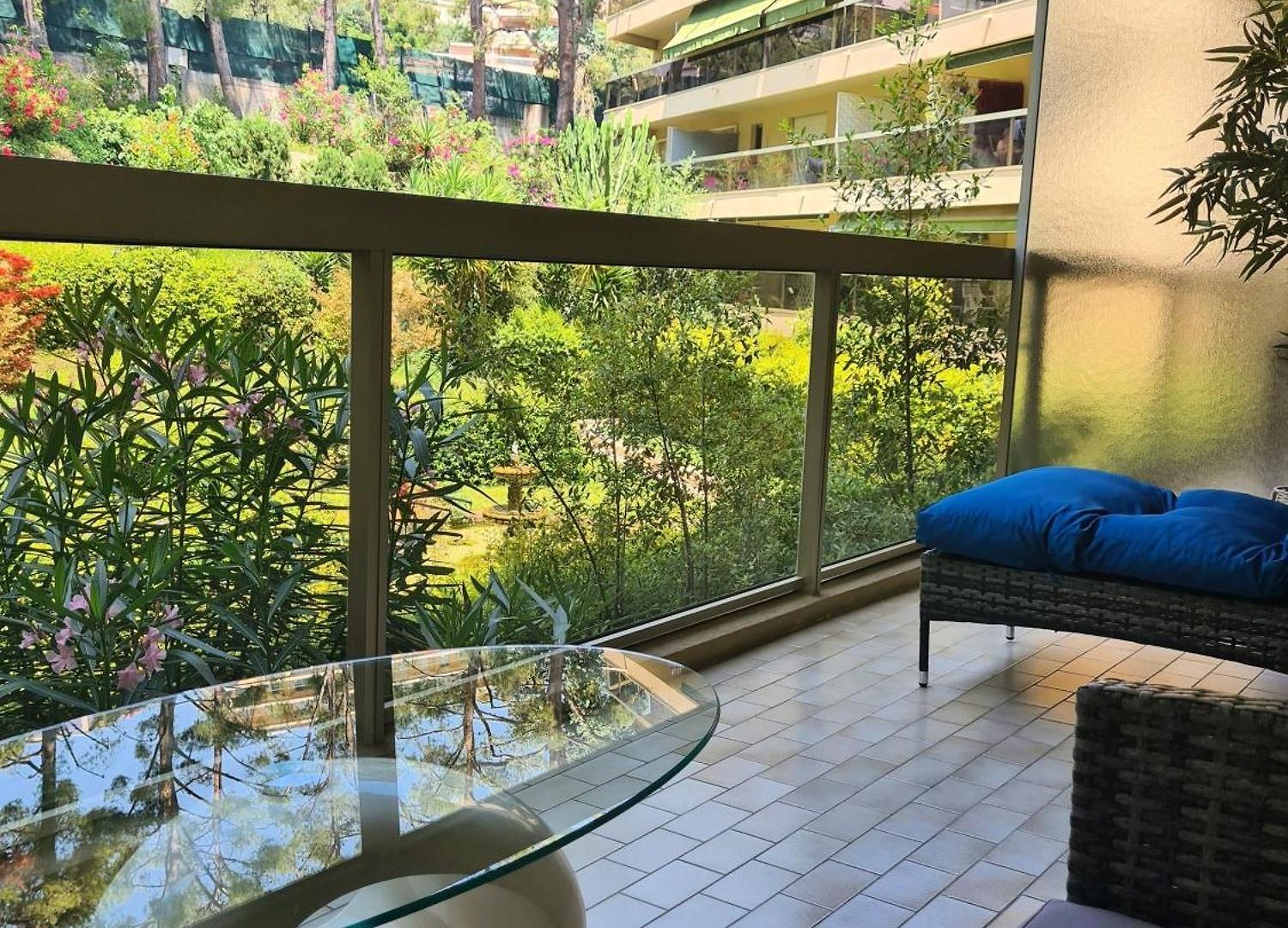 Grande Terrasse à 5 Min De La *
