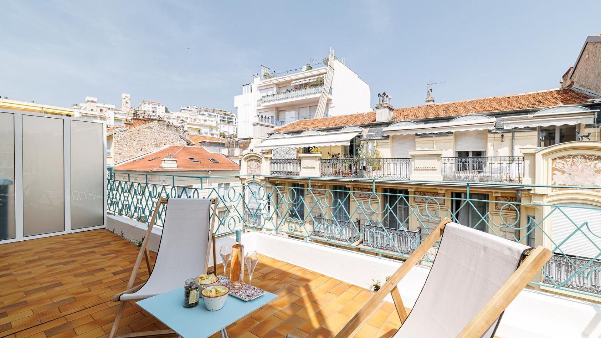 Cosy Rooftop - Happy Apartment *