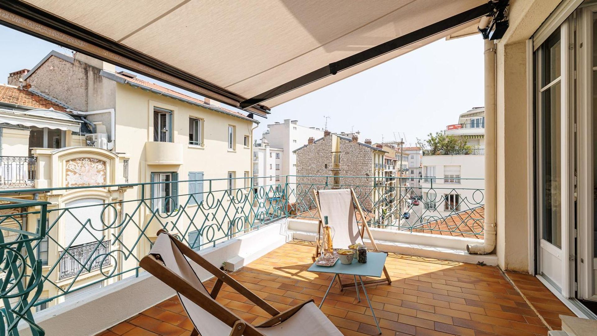 Cosy Rooftop - Happy Apartment *