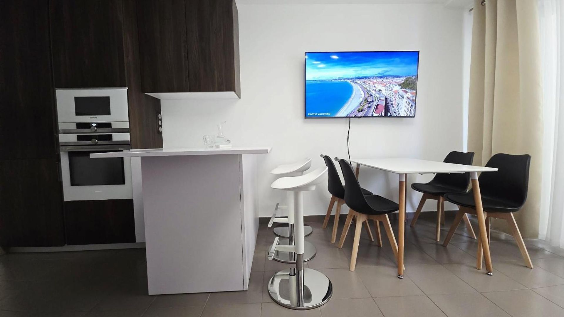 Apartment Riquier 8 *