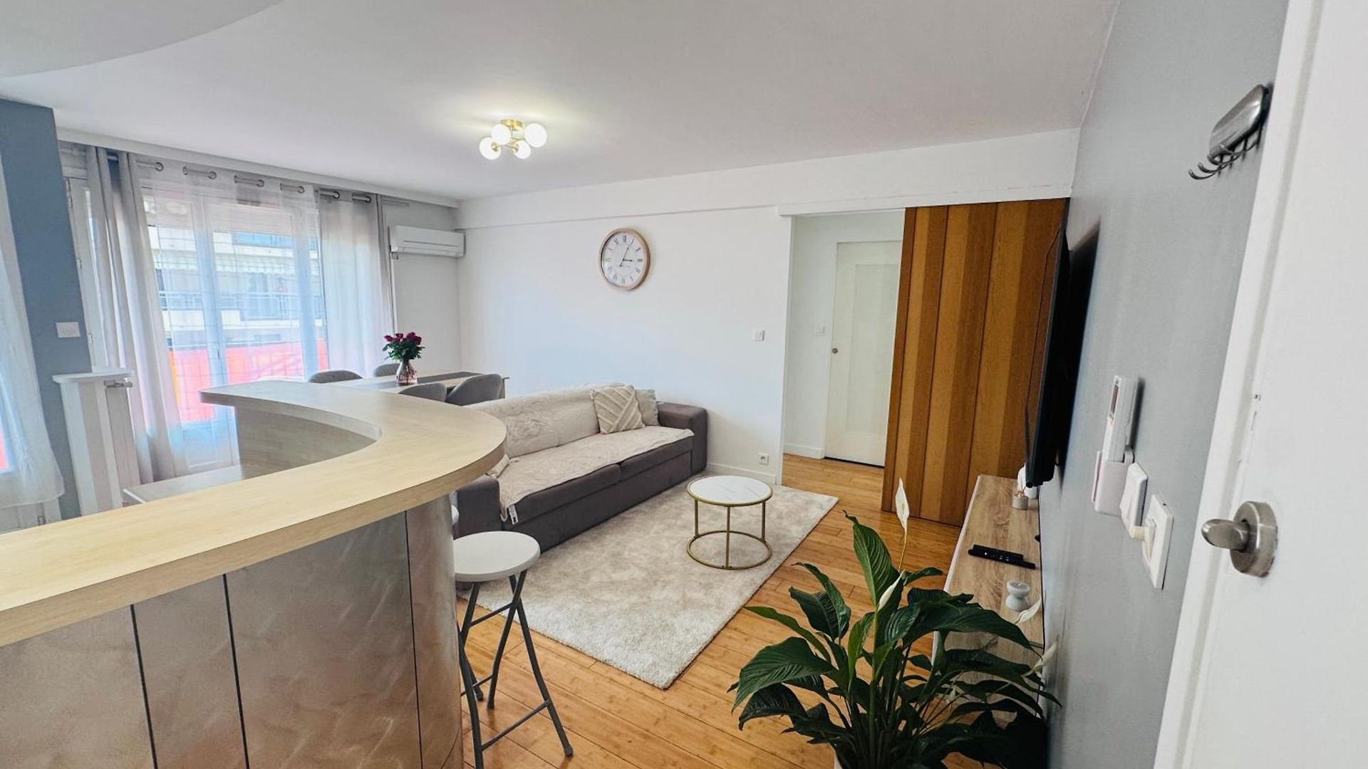 Le Carras - Proche De Aéroport , à Pied - Promenade Des Appartement *
