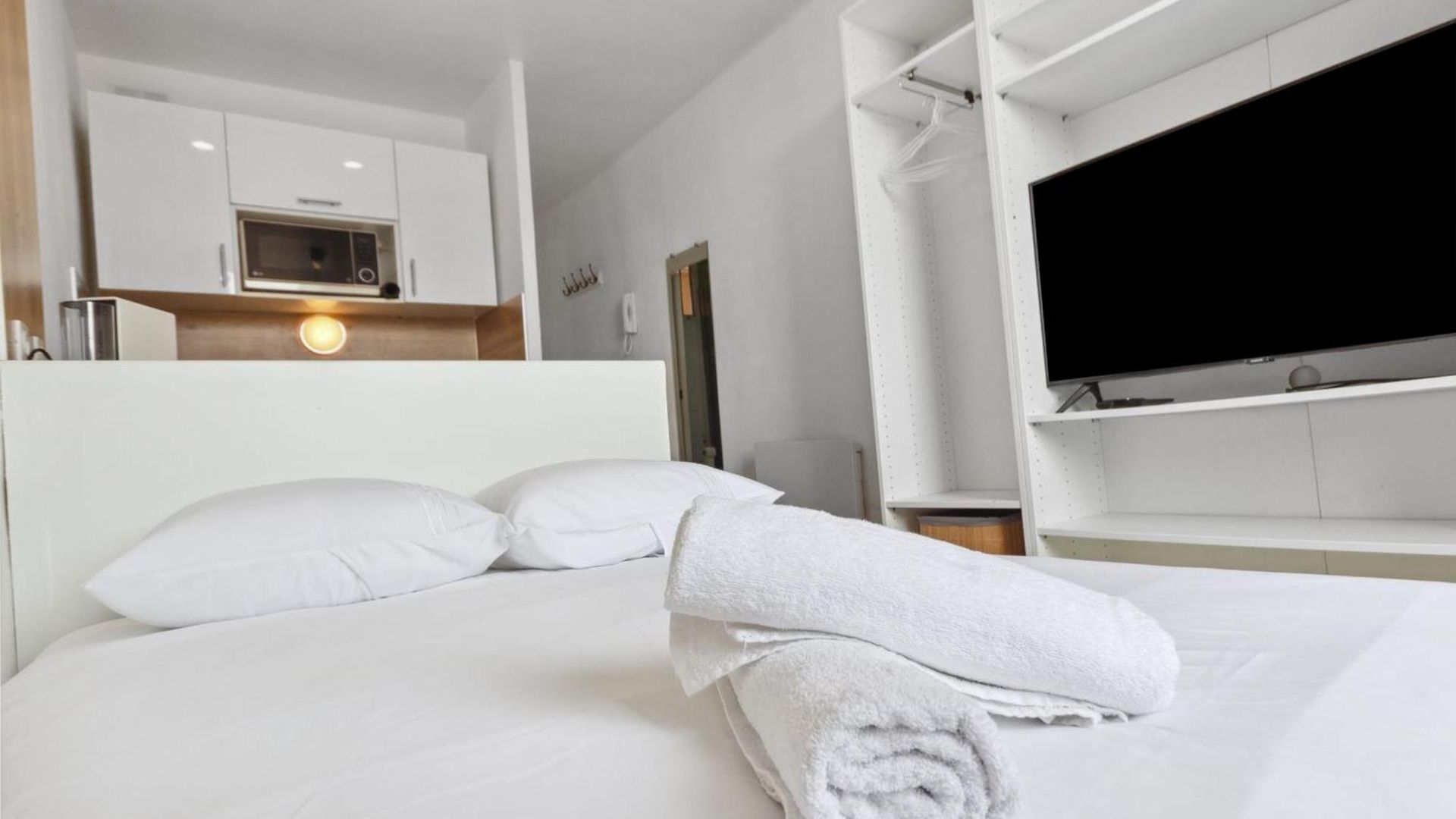 Appartement L'opéra - Hypercentre - Cosy - Sans Ascenseur - Minimaliste - Nice