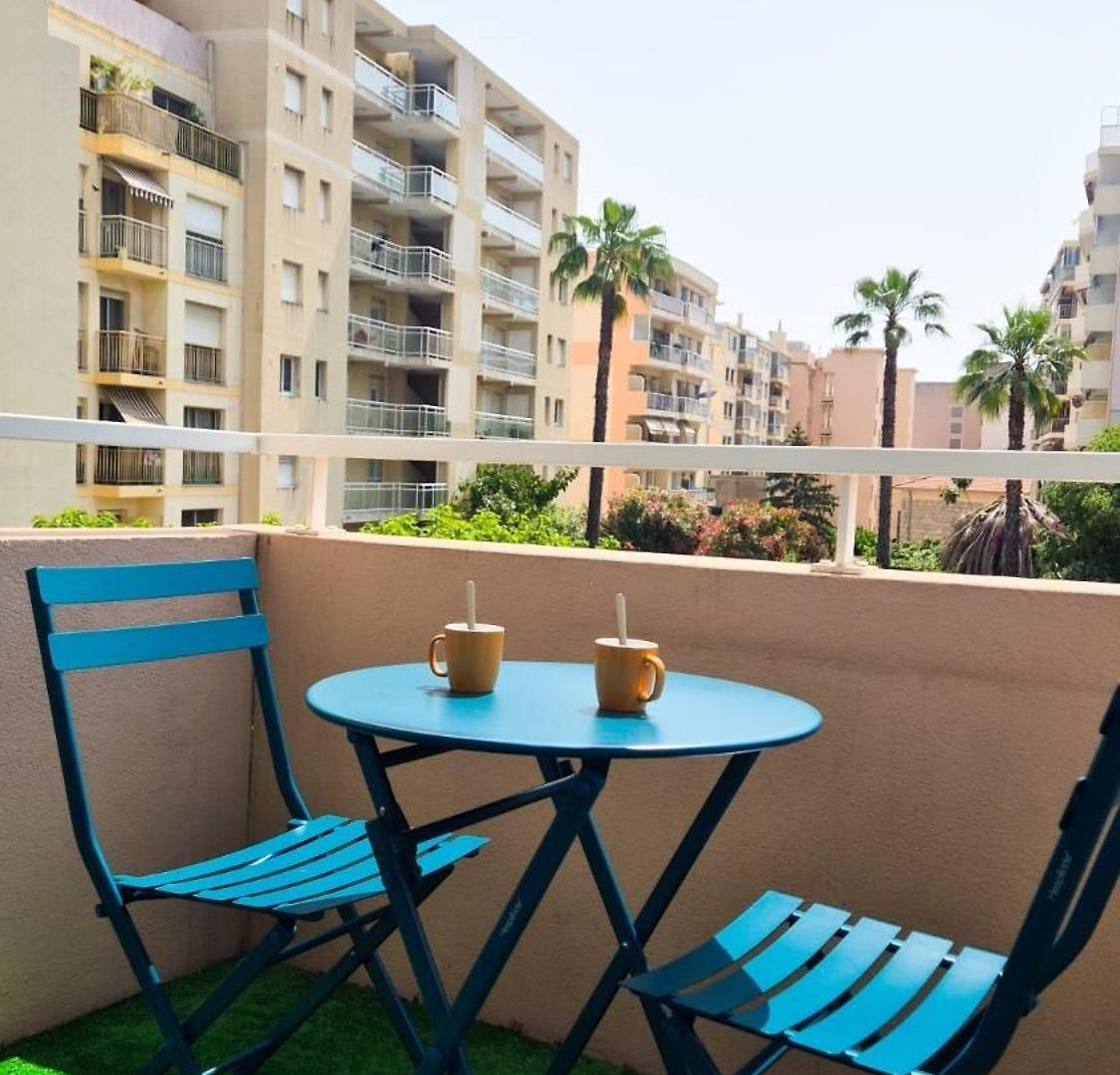 Apartment 2p, Balcon, Parking Proche