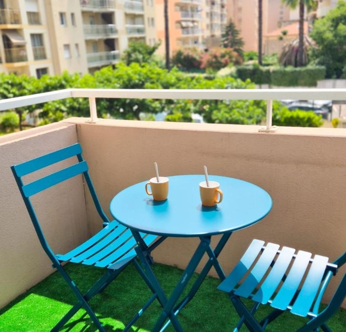 Apartment 2p, Balcon, Parking Proche *