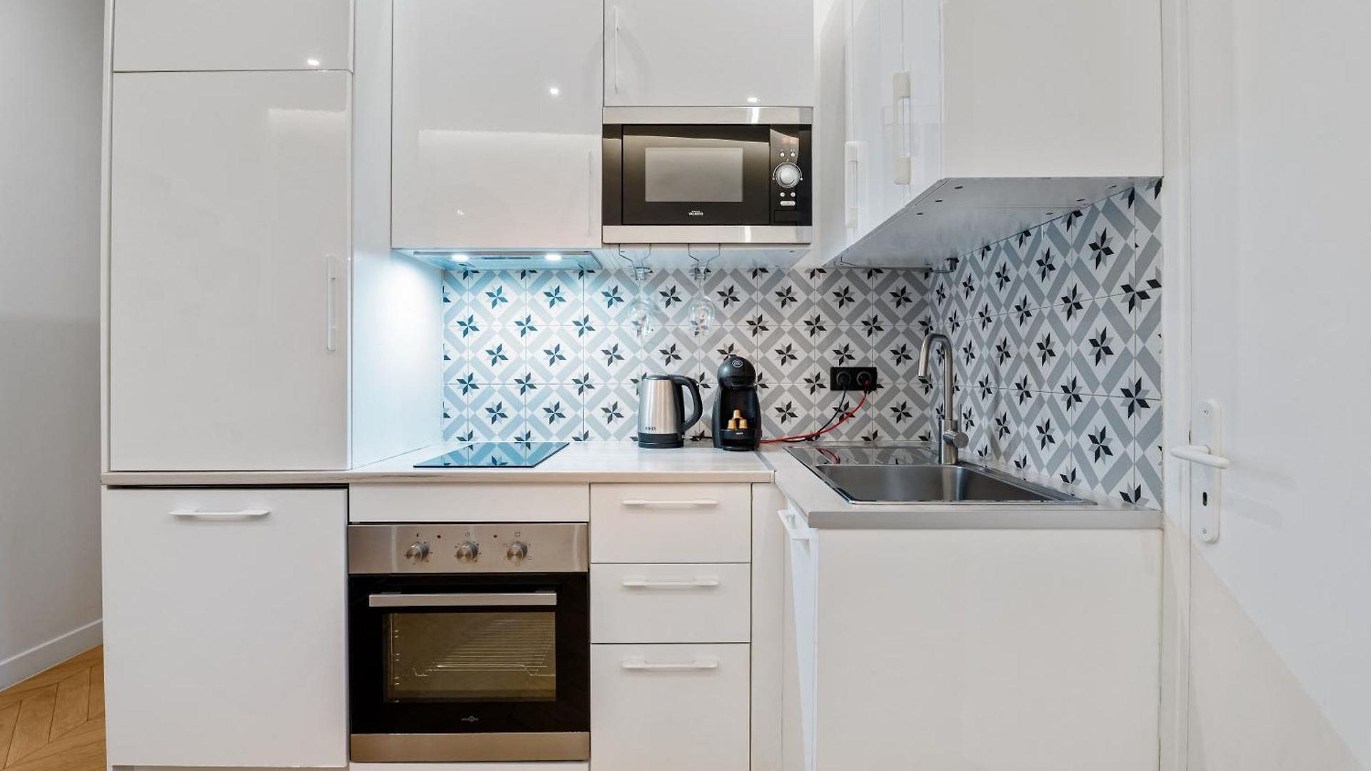 Renting - Verdun - Designer Cocoon Massena Calm Air Conditioning