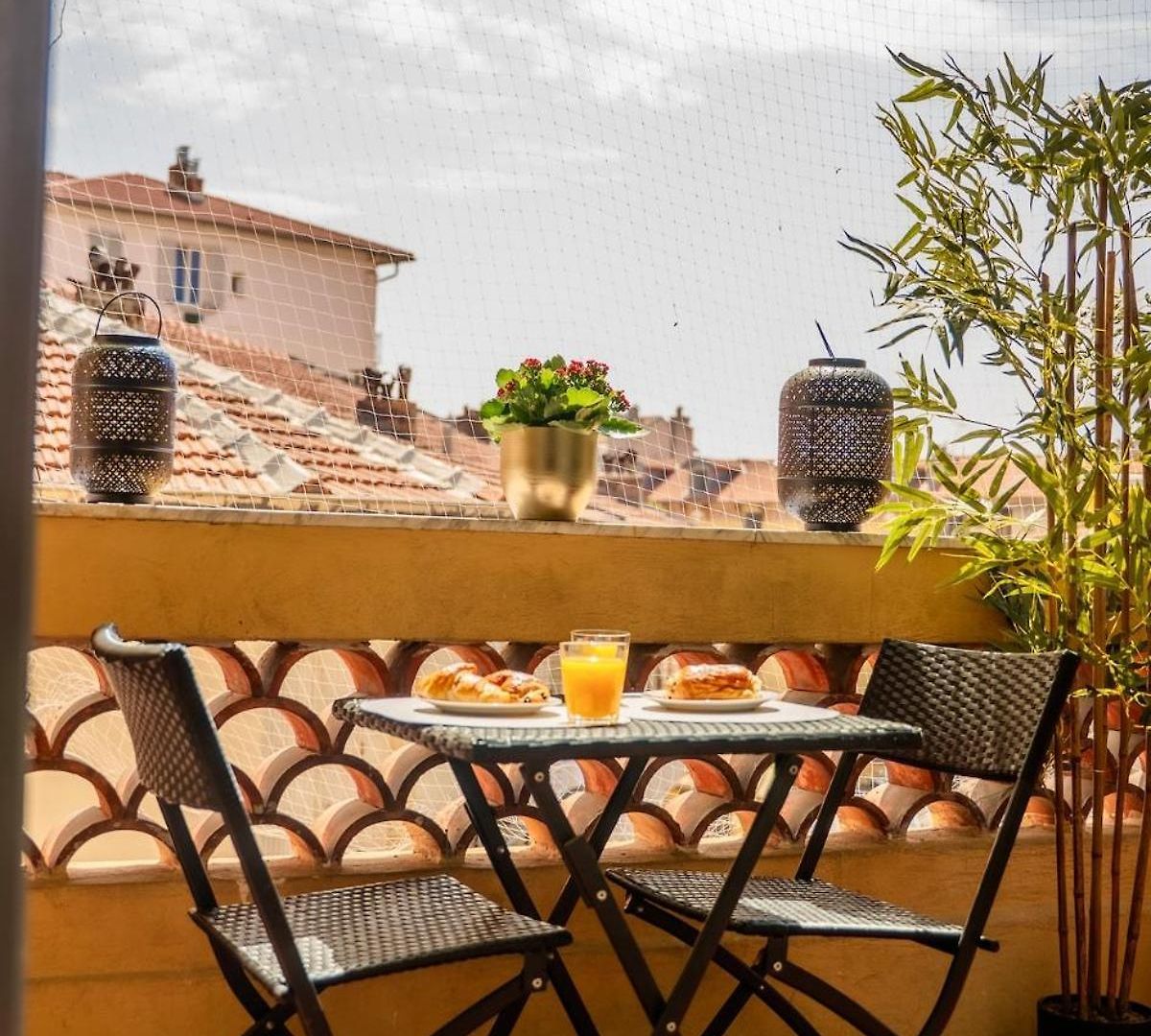 Appartement Superbe 2 Pièces Lumineux, Proche De La Plage, Climatisé *