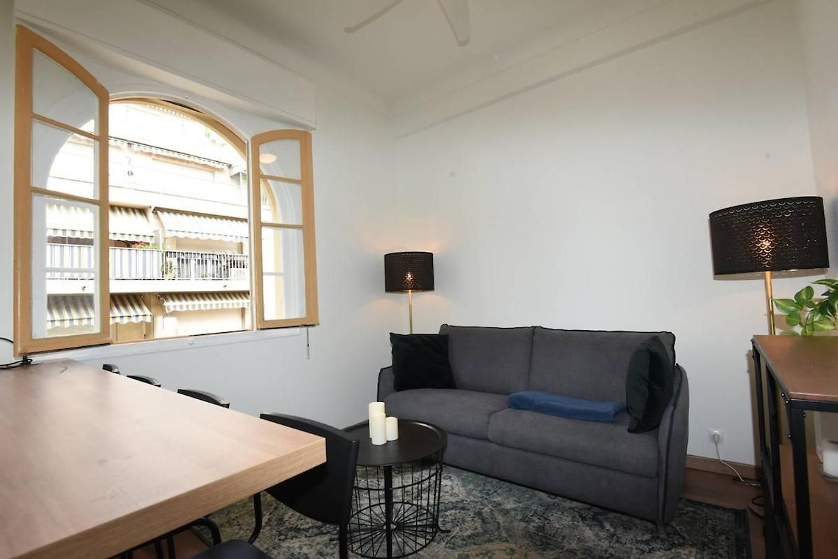 Signature Trachel Apartment