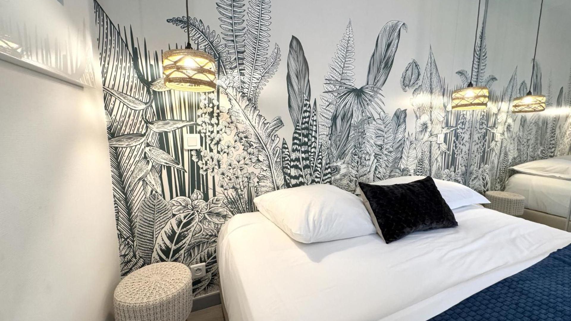 Riviera - Amazing 1 Bedroom Terrace Old Town Promenade Des Loft Providence 3*